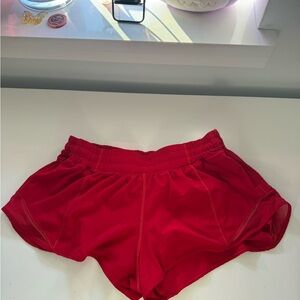 Lululemon Hotty Hot Low Rise Shorts 2.5in